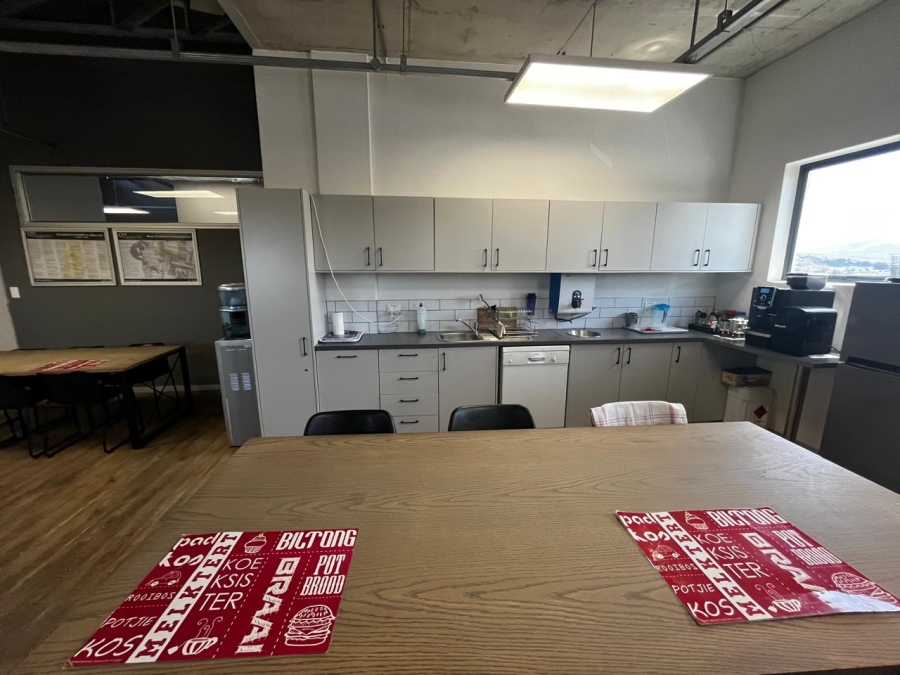 To Let commercial Property for Rent in Bo Oakdale Western Cape